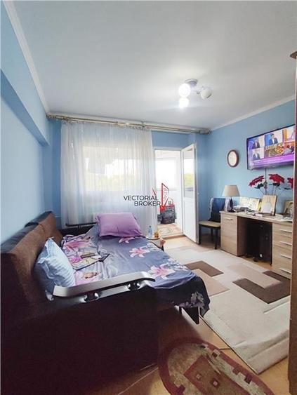 Apartament decomandat la et.2/10, vedere panoramica pe parcul TEI - 13