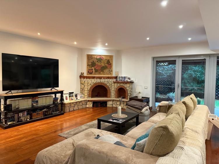 APARTAMENT 3 CAMERE + TERASA - ARCUL DE TRIUMF- COMISION 0%