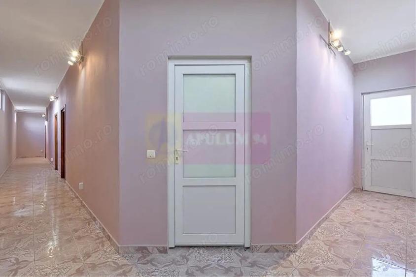 Hala cu cladire birou , curte 240 mp , acces TIR - spatiu firma - 2