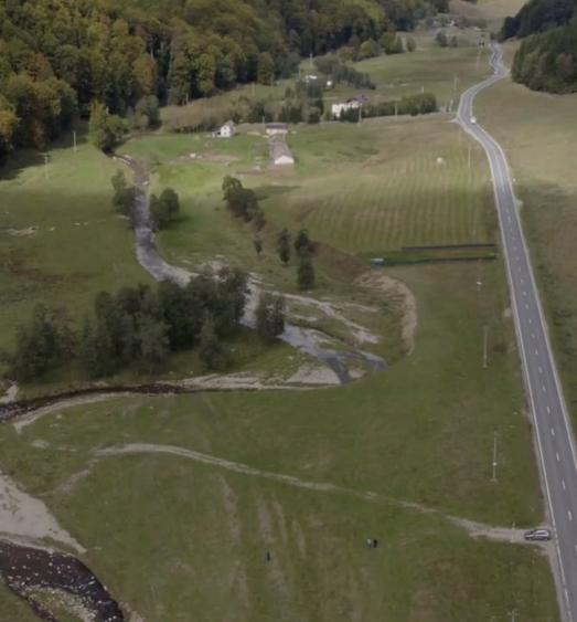 Teren extravilan de vânzare în Cheia – 4.300 mp, amplasare unică, - 4