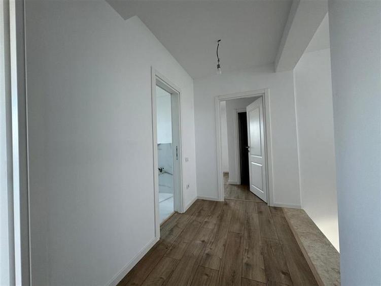 VILA IN CORBEANCA - OSTRATU // CURTE 364 MP // 5 CAMERE - 16