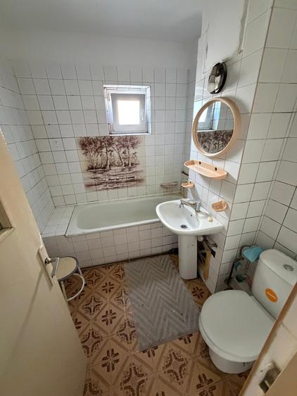 Zona Lipovei | Etaj 1 | Decomandat | Centrala Termica | 2 Balcoane!! - 7