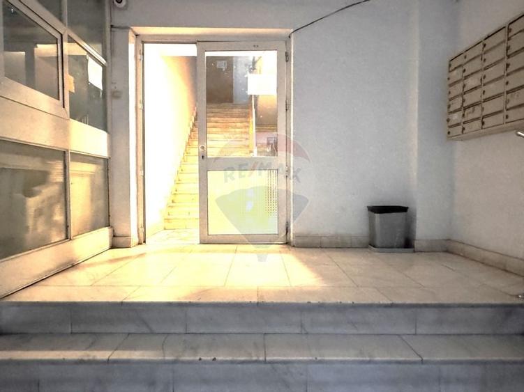 Garsoniera de vanzare 35 mp 13 Septembrie Marriott Panduri - 10