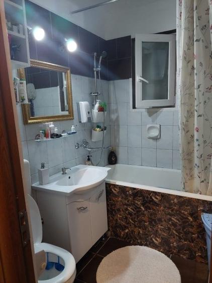 Apartament cu 2 camere, etajul 1/4, zona Tatarasi - 6