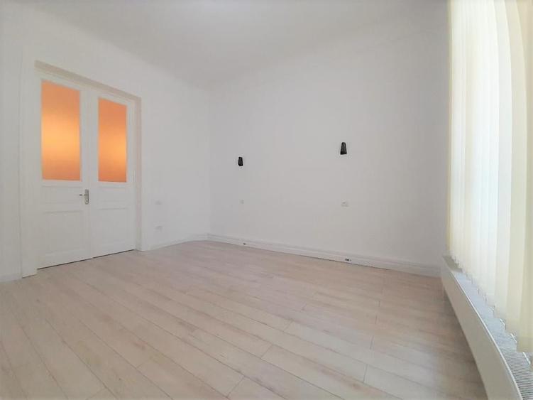 Vanzare|  5 Camere | Ultracentral | 120 mp | Lux| Profitabil | Renovat | - 5