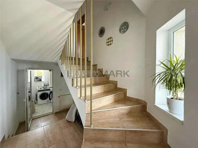 CASA individuala cu garaj, 5 camere, 3 bai Dumbravita zona lac Macilor - 4