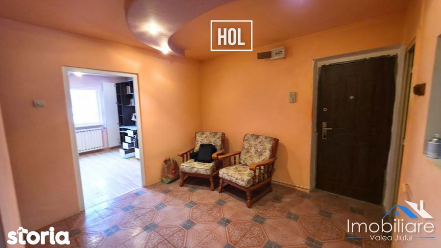Apartament spa?ios 3 camere Vulcan, Zona Dinca | 75 mp | Etaj 3 - 11