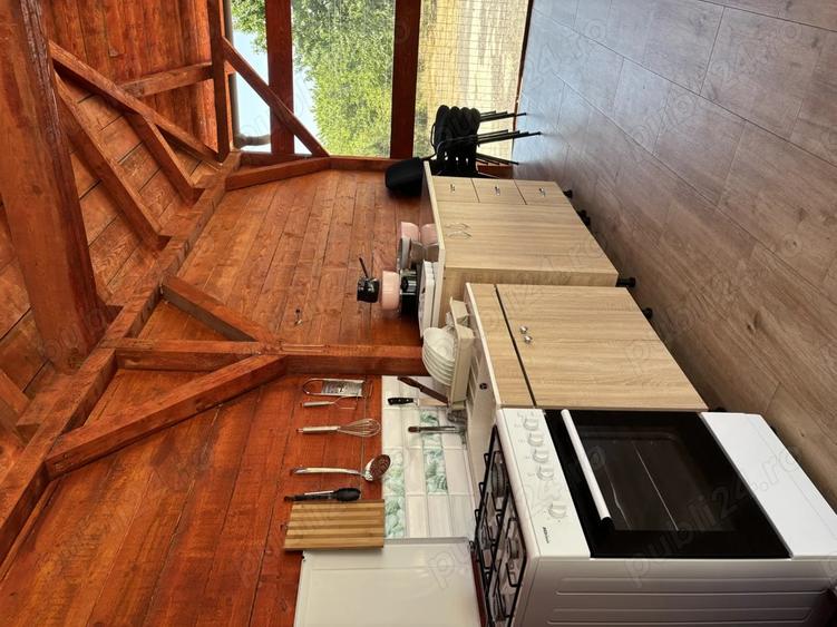 Pensiune de vanzare in Venus - 4