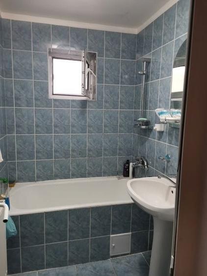 Inchiriez apartament 3 camere - 7