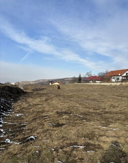 Teren intravilan Popesti 2.300mp front 18ml - 1