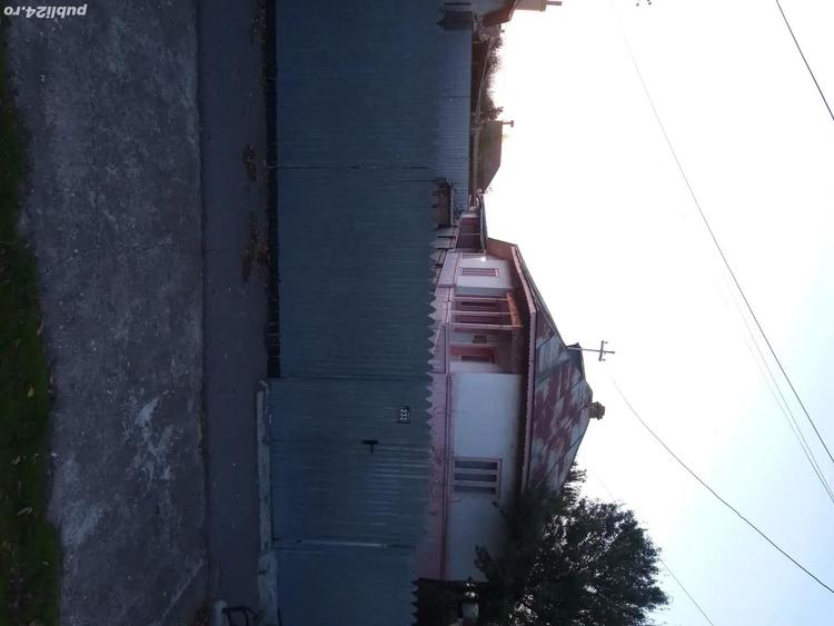 Casa batraneasca de vanzare - 2