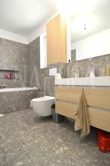 Casa 5 camere de vanzare in Dezmir - 4