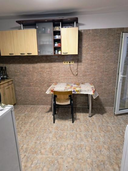 Inchiriez casa,zona Zetari,600 euro/luna - 4
