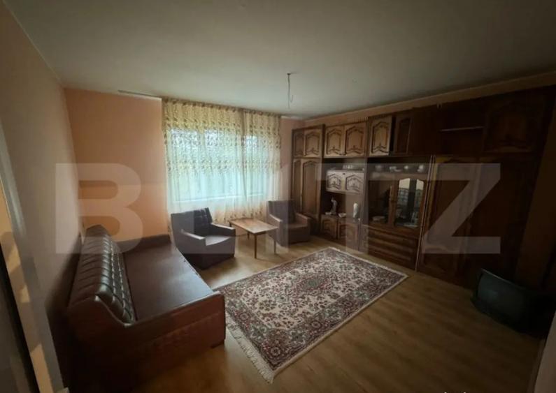 Casa individuala, 3300 mp teren, zona Sintereag - 15