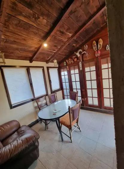 A 38 Proprietarul vinde 2 case cu 510 mp teren in ?erbane?ti Bacau - 3