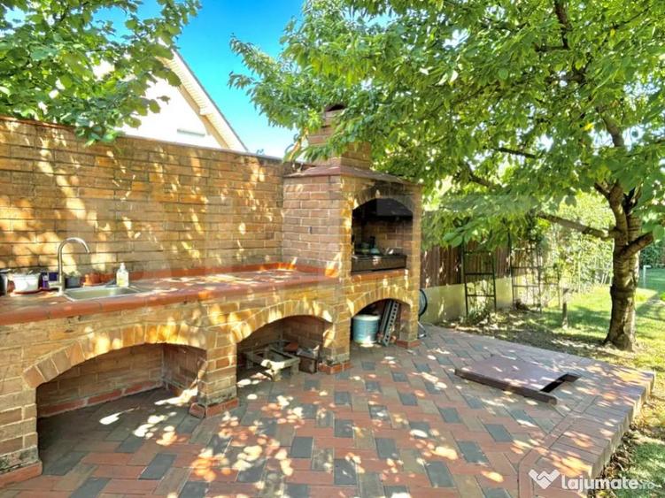 Casa individuala 260 mp utili , 868 mp teren, Zona Braytim - 6