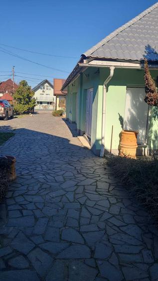 Casă cu 4 camere în Recea