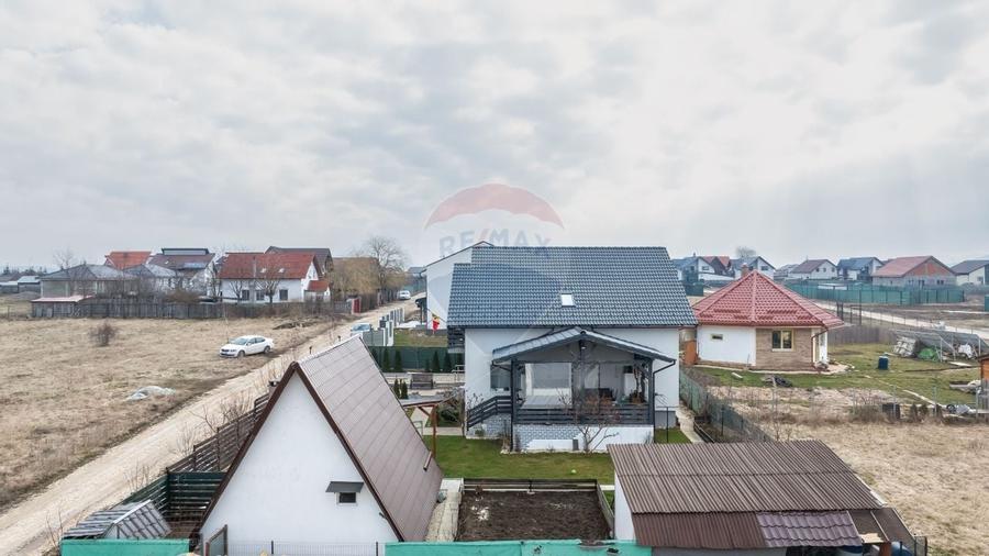 Comision zero, casa individuala + cabana A frame in Bod, la intrare - 3