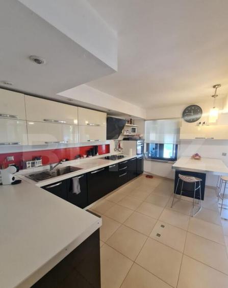 Casa individuala cu 4 camere, 520 mp de teren, zona cu acces - 18