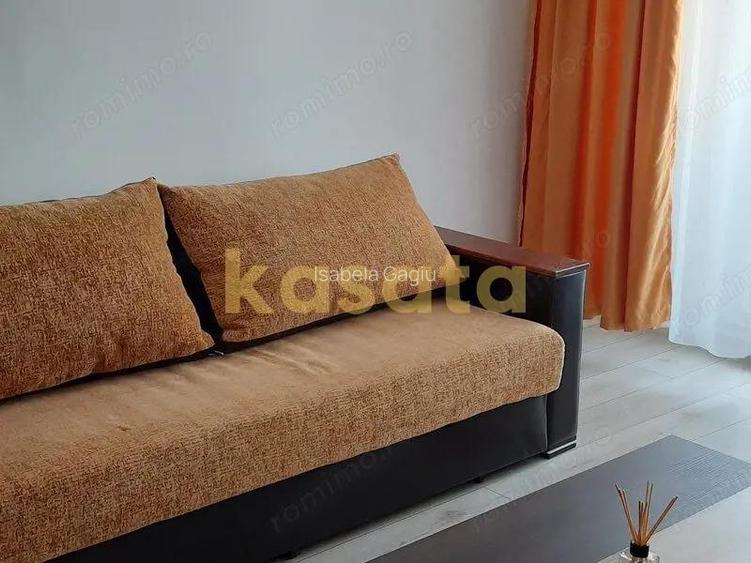 Garsoniera | Metrou | Etaj Intermediar