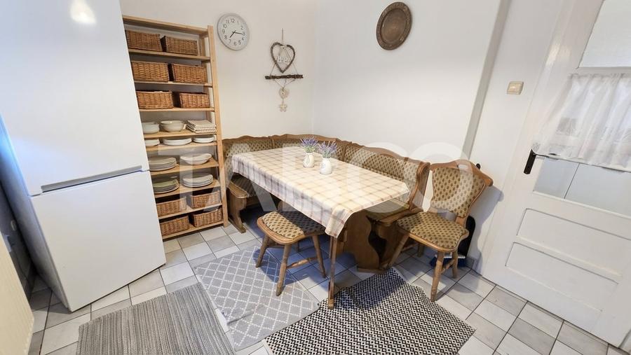 Apartament cu 3 camere decomandat, mobilat în Lazaret
