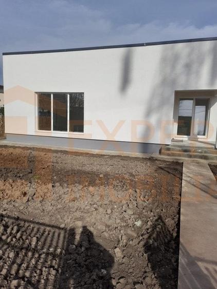 Casa situata in zona Costinesti - 3