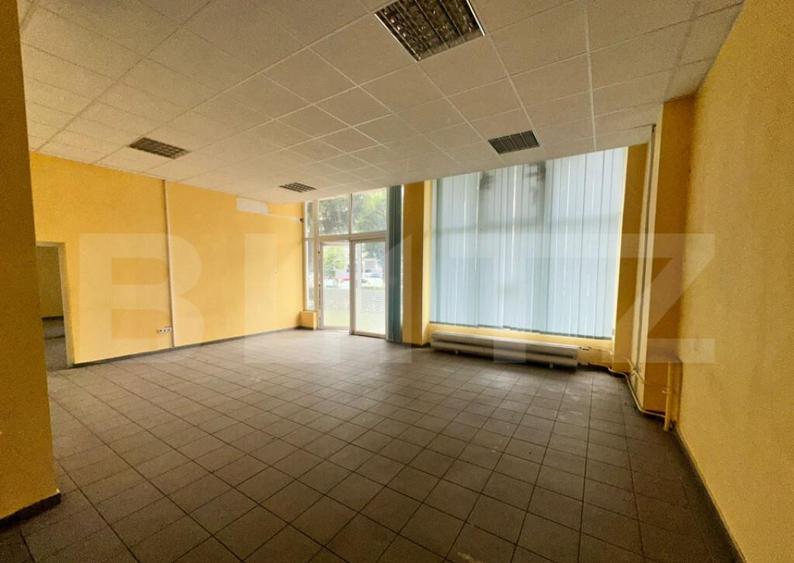 Spa?iu comercial de inchiriat, 120 mp, vitrina mare z - 7