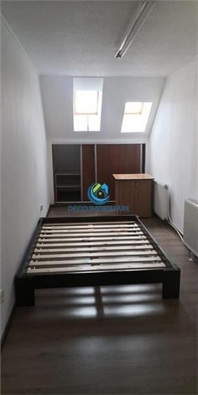 Apartament 3 camere, 95 mp pe doua niveluri cu terasa de 30 mp, Eroilor - 26