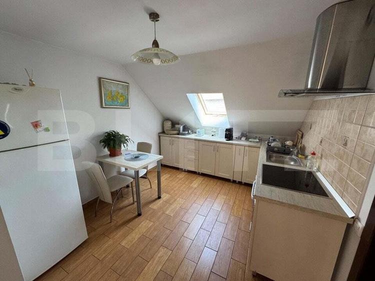 Casa, zona 0, vedere panoramica spre santurile Cetatii pretabila pentru investit - 11