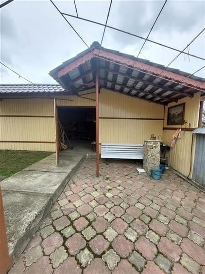 Casa de vanzare cu gradina aproape de Onesti - 5