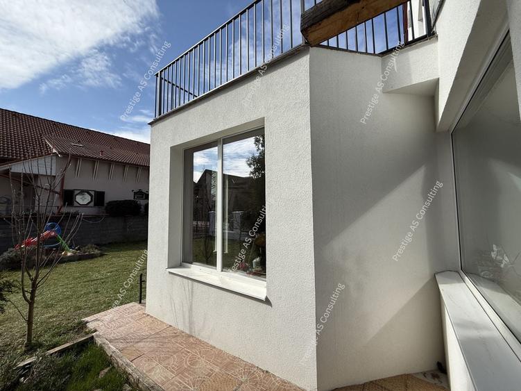 Vila individuala renovata complet | 6 camere | 500 mp teren | Str Jean Monnet - 22