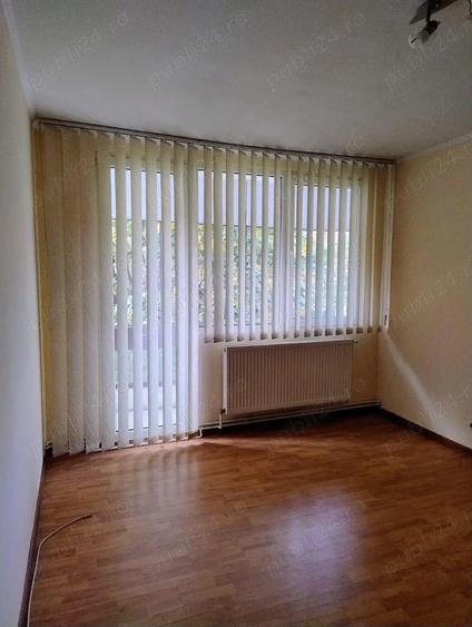 Apartament 2 camere de vanzare , Aleea Clabucet , Carpati 1 , et. 4 , 47.500 euro neg. - 9