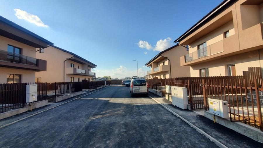 Case Dobroesti cu panouri fotovoltaice - 9