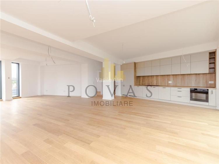Apartament cu 4 camere semidecomandat în Iancu Nicolae Apartament cu 4 camere semidecomandat în Iancu Nicolae