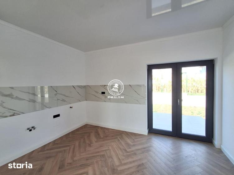 Casă cu 4 camere cu Teren 450 Mp în Rediu