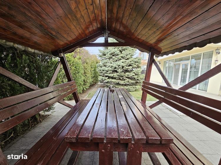 De vanzare Pensiune Eforie Nord la doi pasi de mare - 3