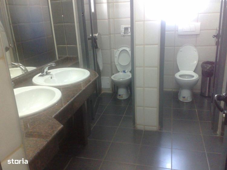 Spa?iu ultracentral de birouri de inchiriat - 7