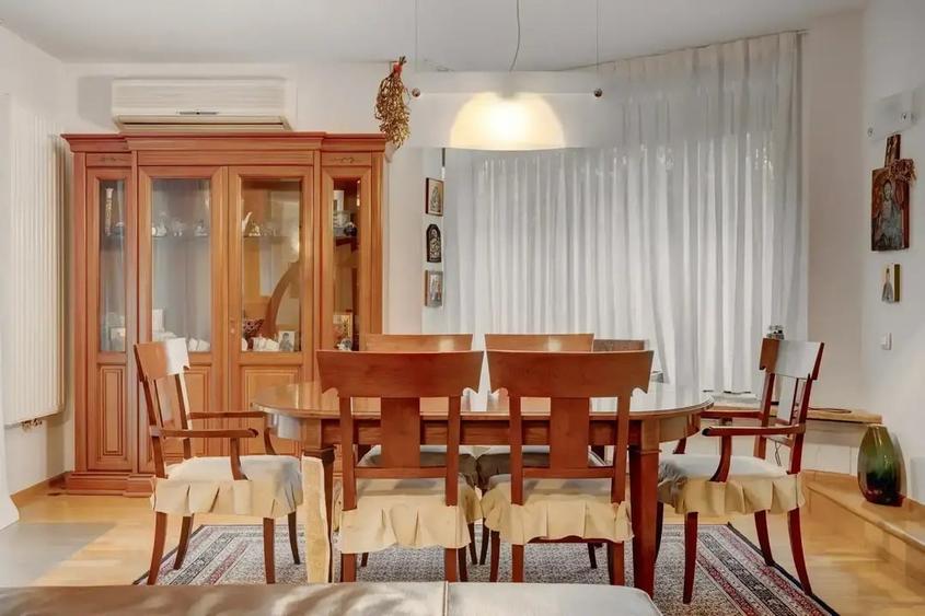 Vila de Lux ideal familie / sediu de firma in zona centrala - 5