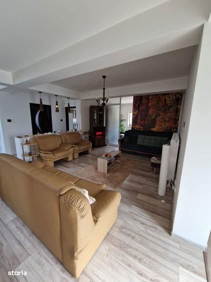 Casa spa?ioasa in zona 1 Mai - 6