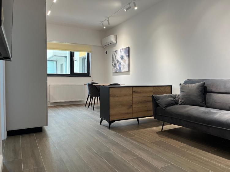 Proprietar vand studio 2 camere metrou Petrache Poenaru- gata de mutare - 5