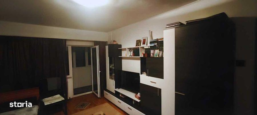 Apartament de vanzare 2 camere S2 51 mp Metrou, Bloc reabilitat - 1