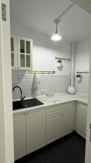 Inchiriere Super Garsoniera Renovata Drumul Taberei-Favorit - 6