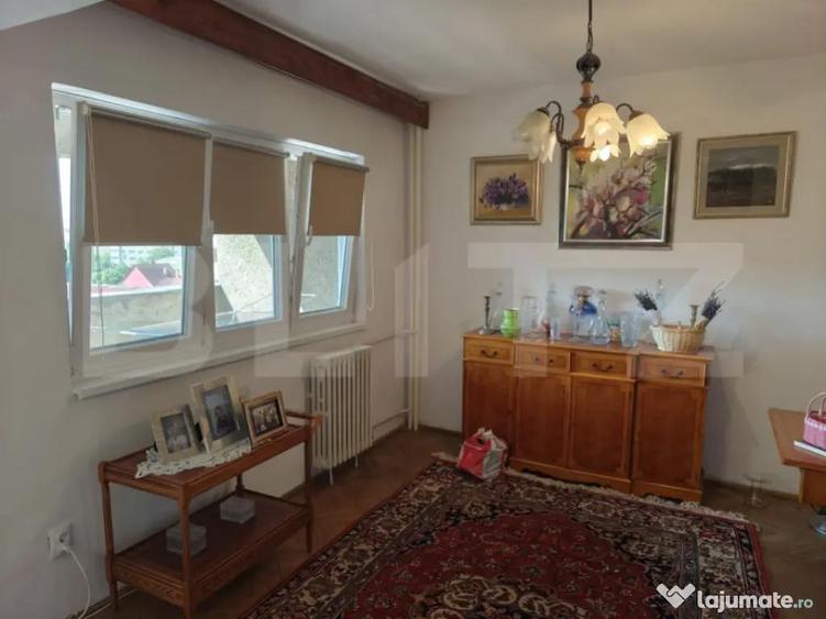 Apartament cu 4 camere, 88 mp, etaj intermediar, pe B-dul Da - 6