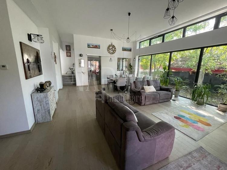 Casa 7 camere de vanzare in Dealuri Oradea, Oradea - 1