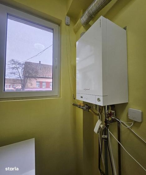 Spatiu comercial pentru birouri/ cabinete medicale, Bl. Cantemir - 6