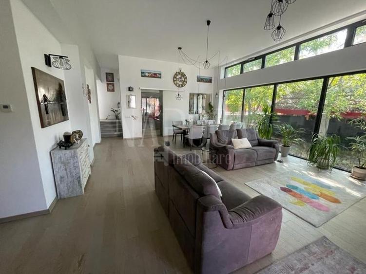 Casa 7 camere de vanzare in Dealuri Oradea, Oradea - 1