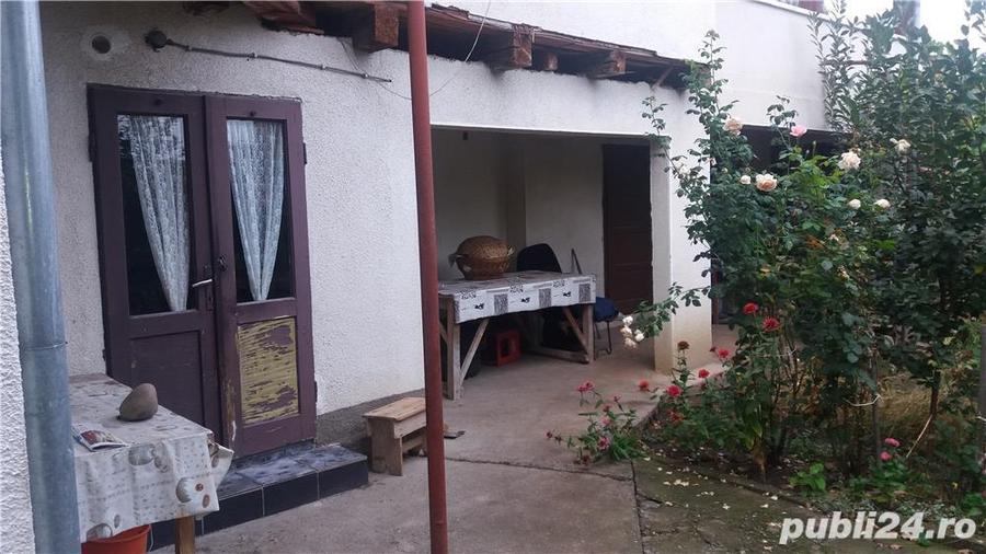 Vand casa in Reghin , posibilitate 2 famili, zona linistita,aproape de centru , toate utilitatile - 1