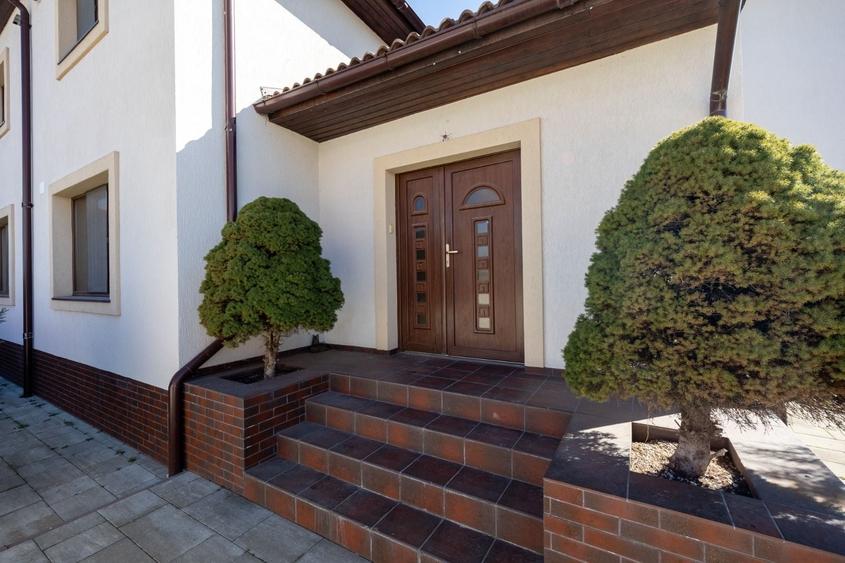 Casa 6 dormitoare+4 bai -1500 mp teren-Sacele - 56