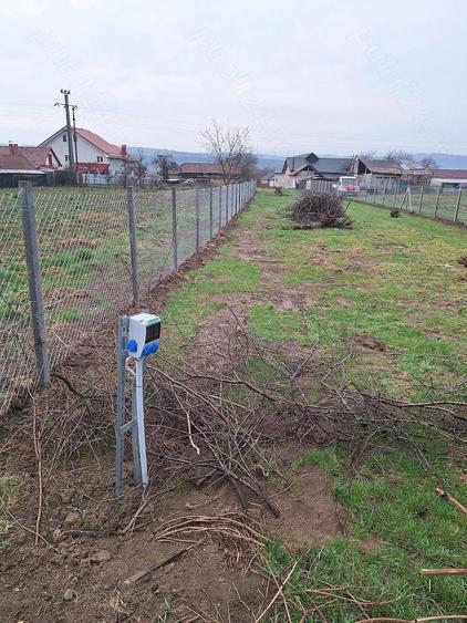 Vand teren in Ca?in - 1
