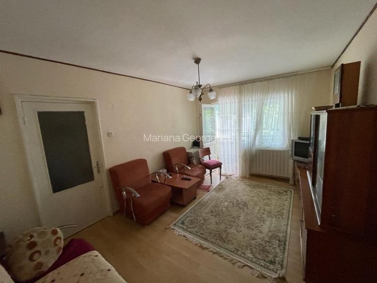 Vanzare apartament 2 camere slobozia zona foarte buna